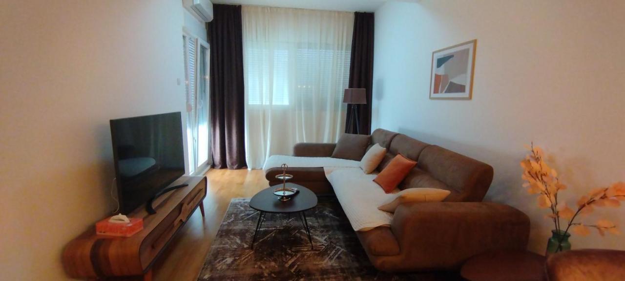 South Side Apartment Podgorica Extérieur photo